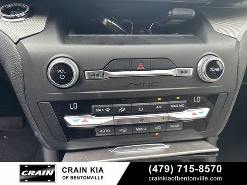 Used 2020 Ford Explorer XLT RWD image 27