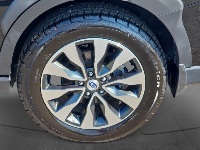 Used 2024 Subaru Outback Touring XT AWD/4WD image 29
