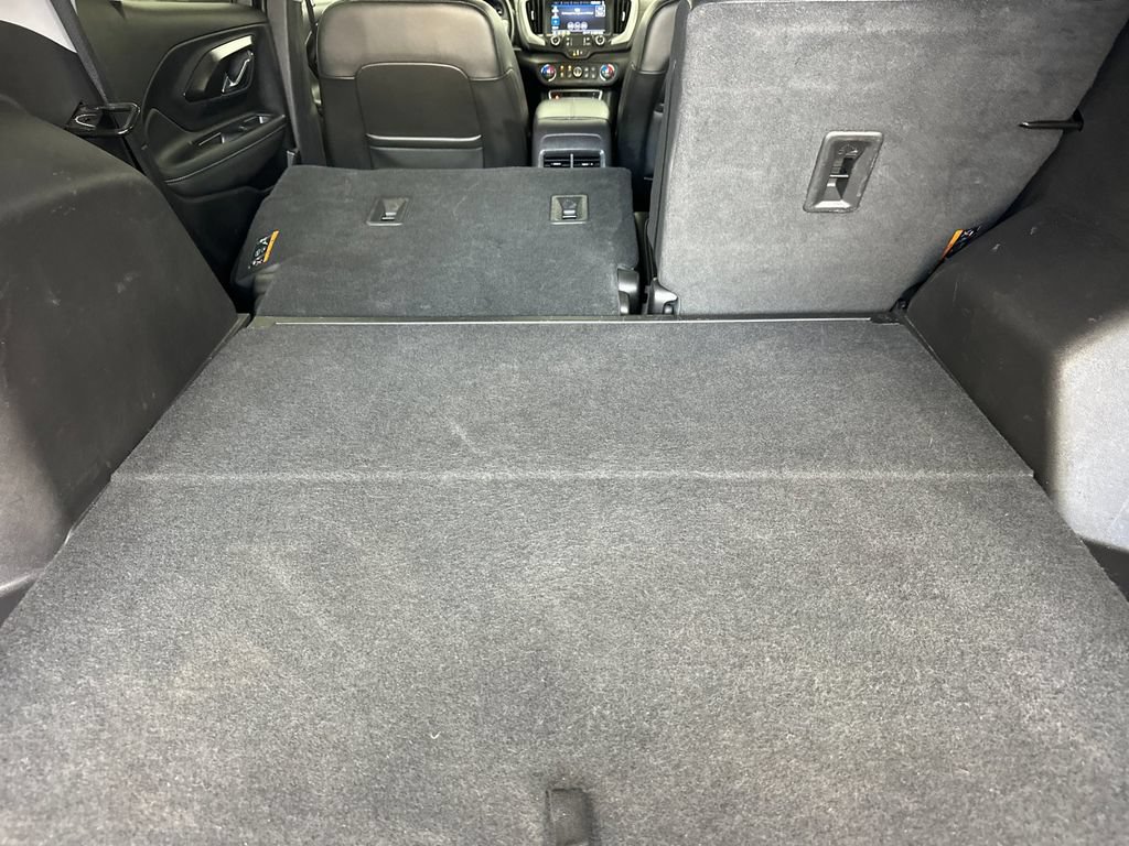 Used 2024 GMC Terrain SLT AWD/4WD image 14