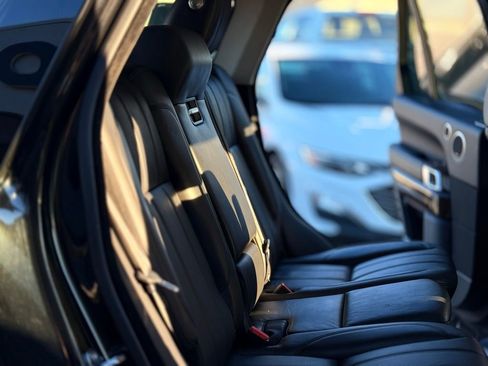 Used 2016 Land Rover Range Rover HSE image 30