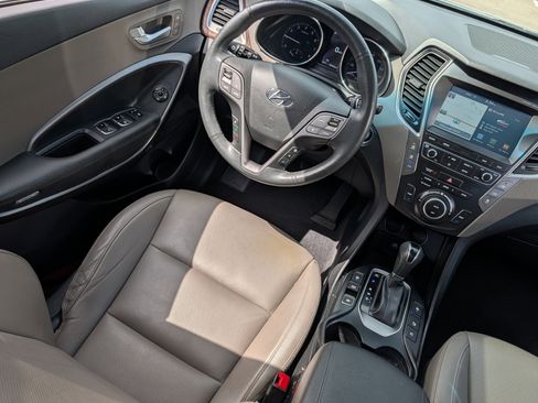 Used 2019 Hyundai Santa Fe XL AWD/4WD image 9