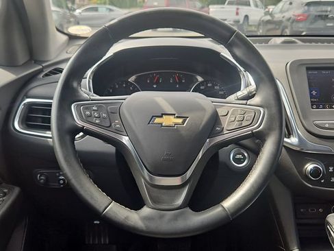 Used 2023 Chevrolet Equinox LT FWD image 15