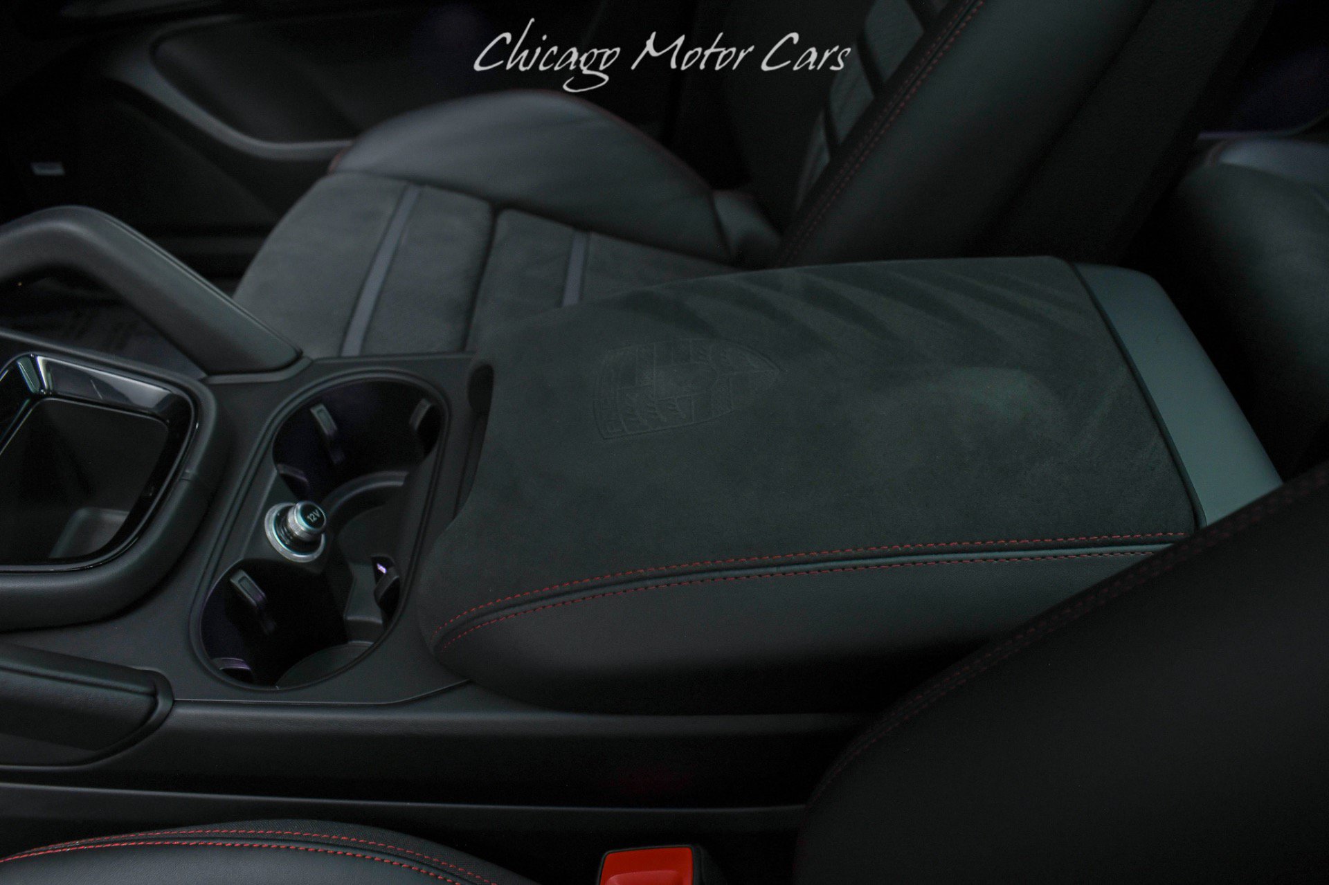 Used 2025 Porsche Cayenne GTS AWD/4WD image 19