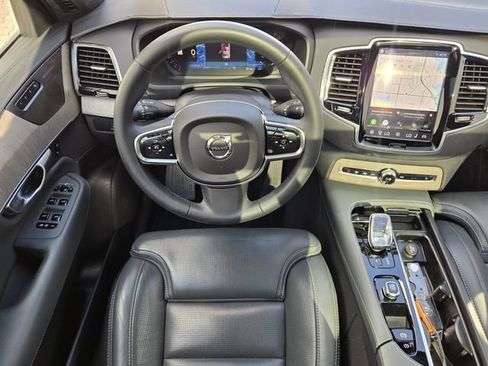 Certified 2023 Volvo XC90 B6 Ultimate w/ Lounge Package AWD/4WD image 16