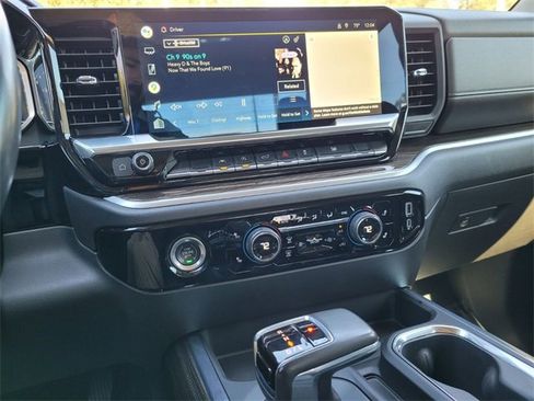 Used 2022 Chevrolet Silverado 1500 RST image 29