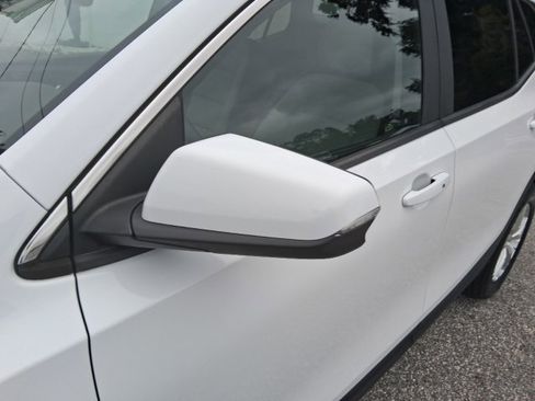 Certified 2023 GMC Terrain SLE w/ Driver Convenience Package image 3