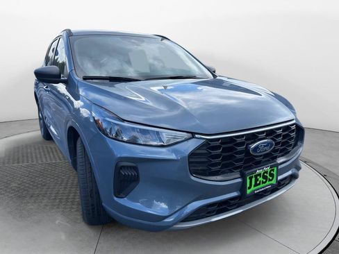 Certified 2023 Ford Escape ST-Line AWD/4WD image 3