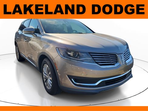 Used 2018 Lincoln MKX Select w/ Lincoln MKX Climate Package image 1