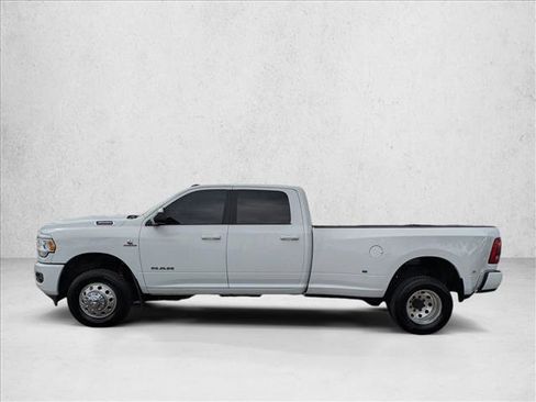 Used 2022 RAM 3500 Big Horn w/ Level C Equiment Group image 9