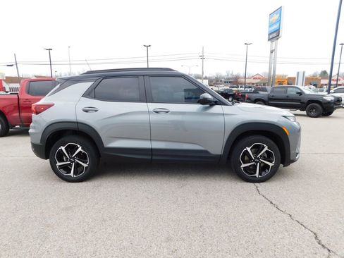 Used 2023 Chevrolet TrailBlazer RS w/ Convenience Package image 2