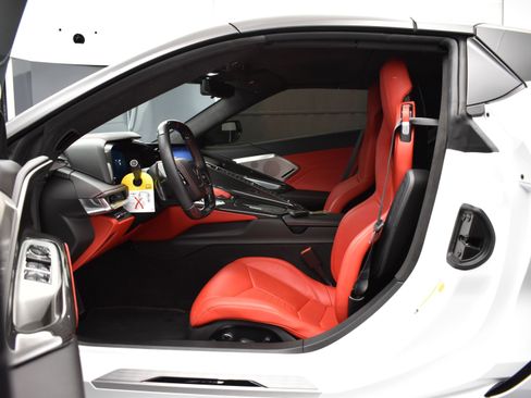 Used 2023 Chevrolet Corvette Z06 image 8