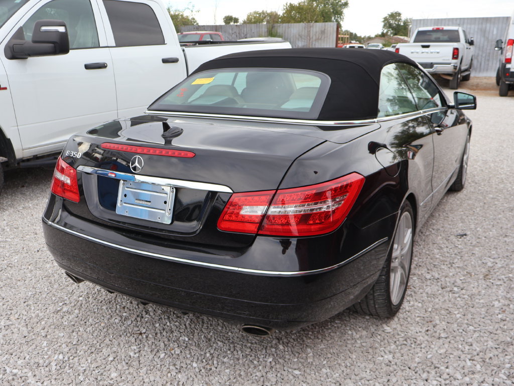 Used 2011 Mercedes-Benz E 350 Cabriolet image 16