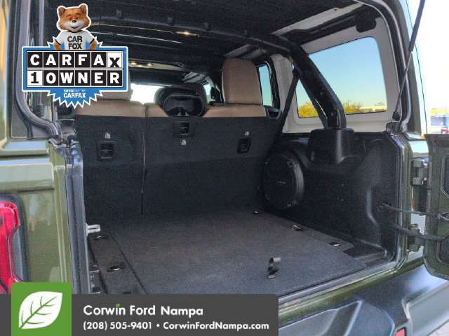 Used 2022 Jeep Wrangler Unlimited Sahara w/ LED Lighting Group AWD/4WD image 29