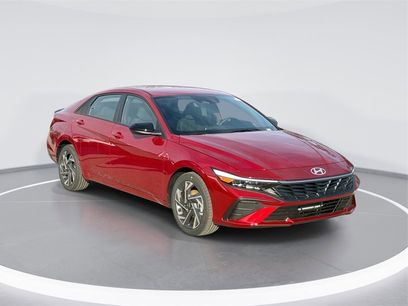New 2025 Hyundai Elantra SEL