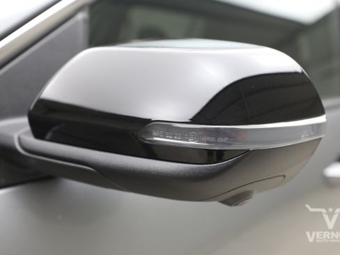 New 2027 Chevrolet Traverse LT w/ Driver Confidence Package FWD image 31