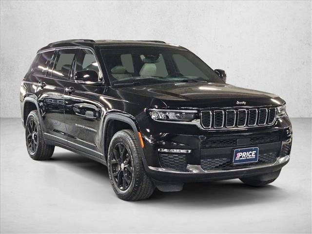 Used 2023 Jeep Grand Cherokee L Limited AWD/4WD image 3