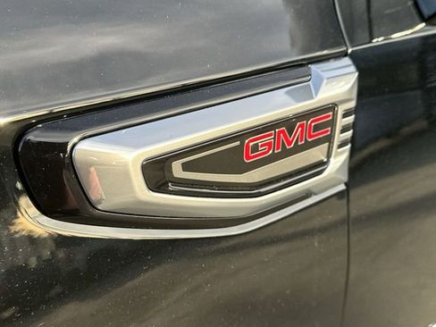 New 2026 GMC Yukon XL Denali w/ Denali Reserve Package image 33