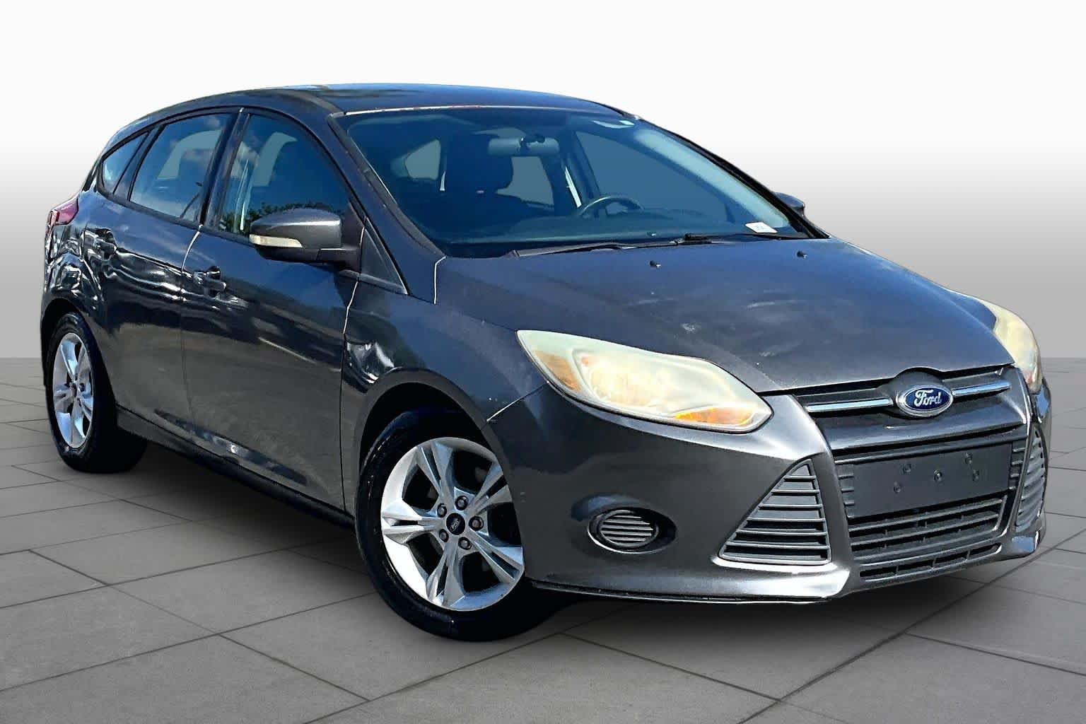 Used 2014 Ford Focus SE FWD image 2
