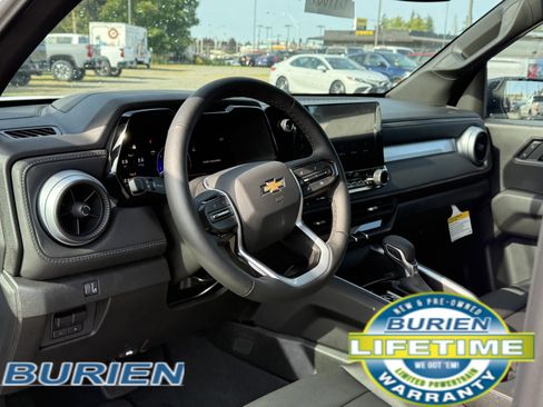 New 2025 Chevrolet Colorado LT w/ LT Convenience Package image 9