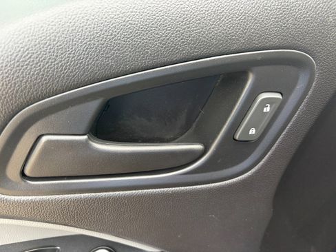 Used 2018 Chevrolet Colorado W/T w/ WT Convenience Package image 6