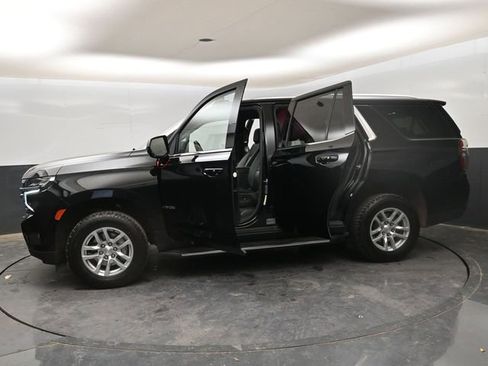 Used 2024 Chevrolet Tahoe LT image 33