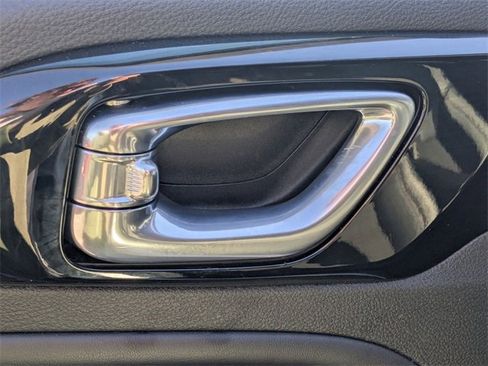 Used 2024 Jeep Compass Trailhawk image 13