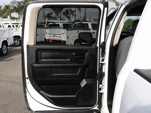 Used 2019 RAM 1500 Express w/ Express Value Package image 27