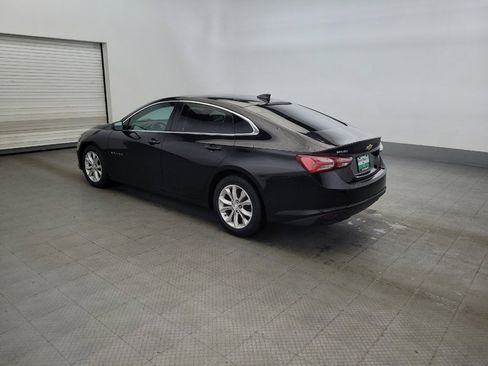 Used 2019 Chevrolet Malibu LT w/ Leather Package FWD image 3
