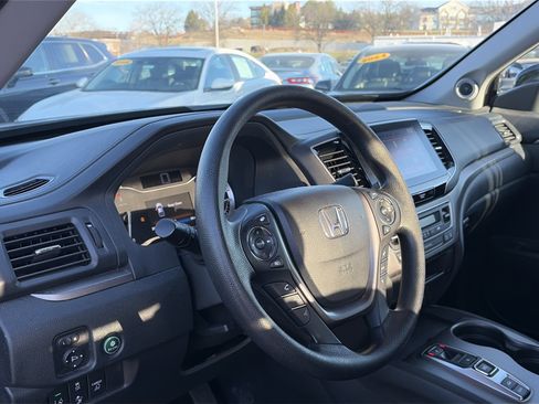 Certified 2023 Honda Ridgeline Sport image 18