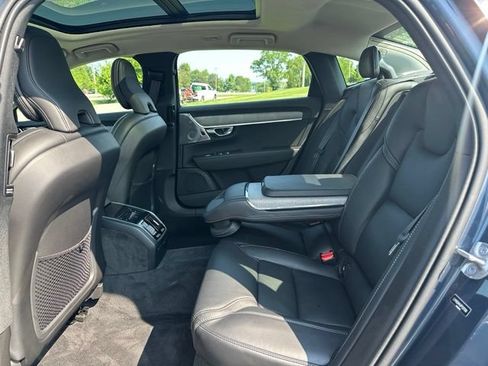 Used 2023 Volvo S90 B6 Ultimate w/ Lounge Package AWD/4WD image 21