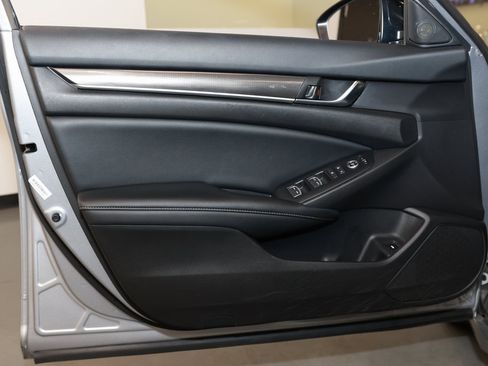 Used 2022 Honda Accord Sport image 22