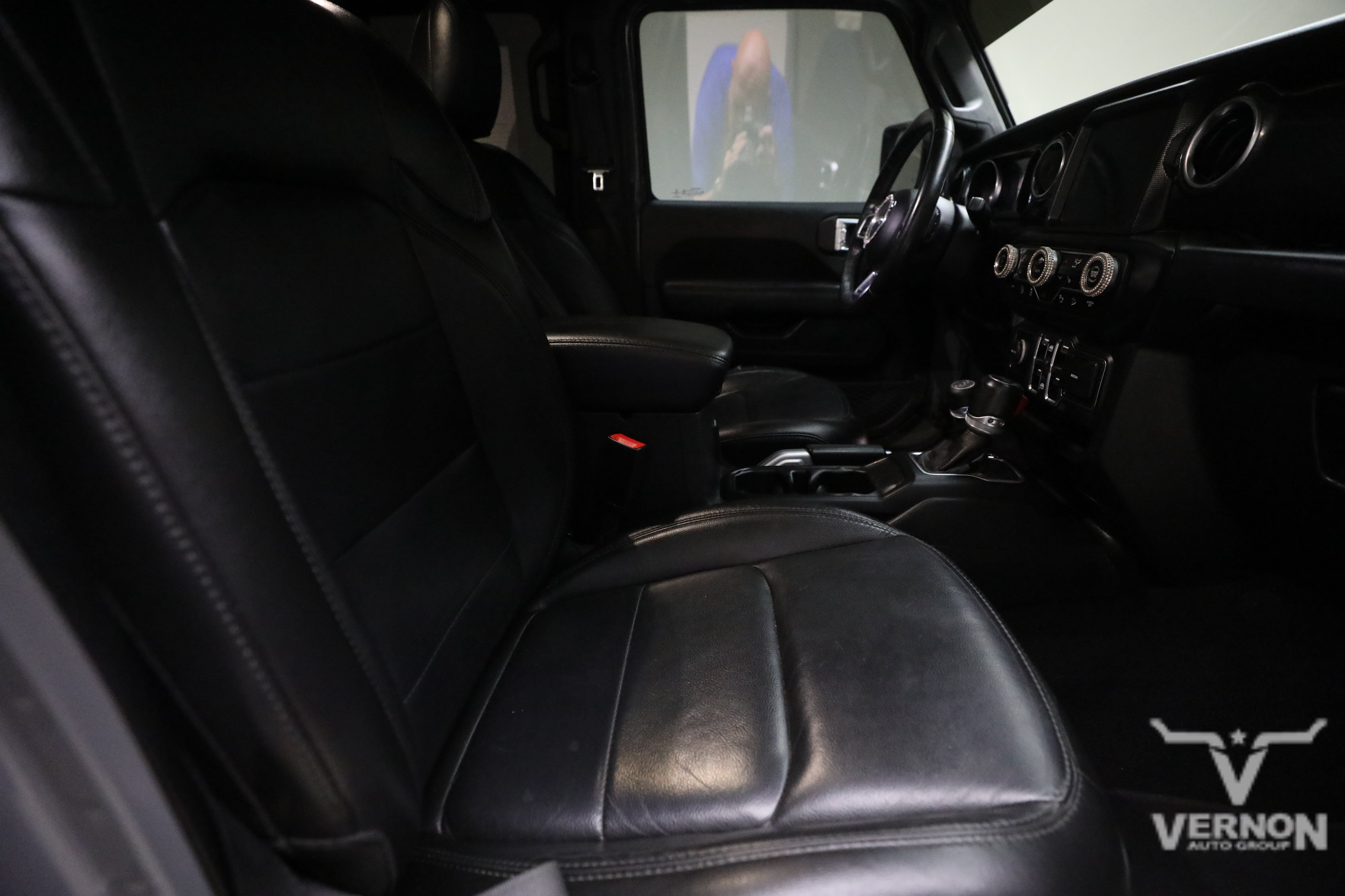 Used 2020 Jeep Wrangler Unlimited Sahara AWD/4WD image 11