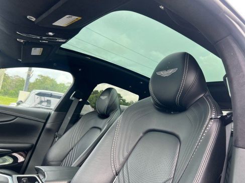 Used 2021 Aston Martin DBX AWD/4WD image 26