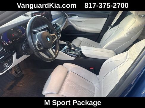 Used 2021 BMW 540i w/ M Sport Package RWD image 5