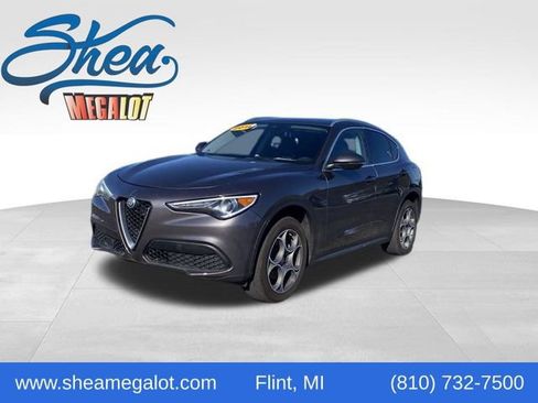 Used 2018 Alfa Romeo Stelvio Base w/ Convenience Package image 1