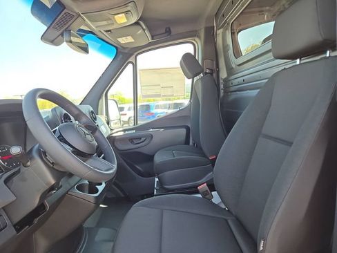 New 2026 Mercedes-Benz Sprinter 2500 image 23