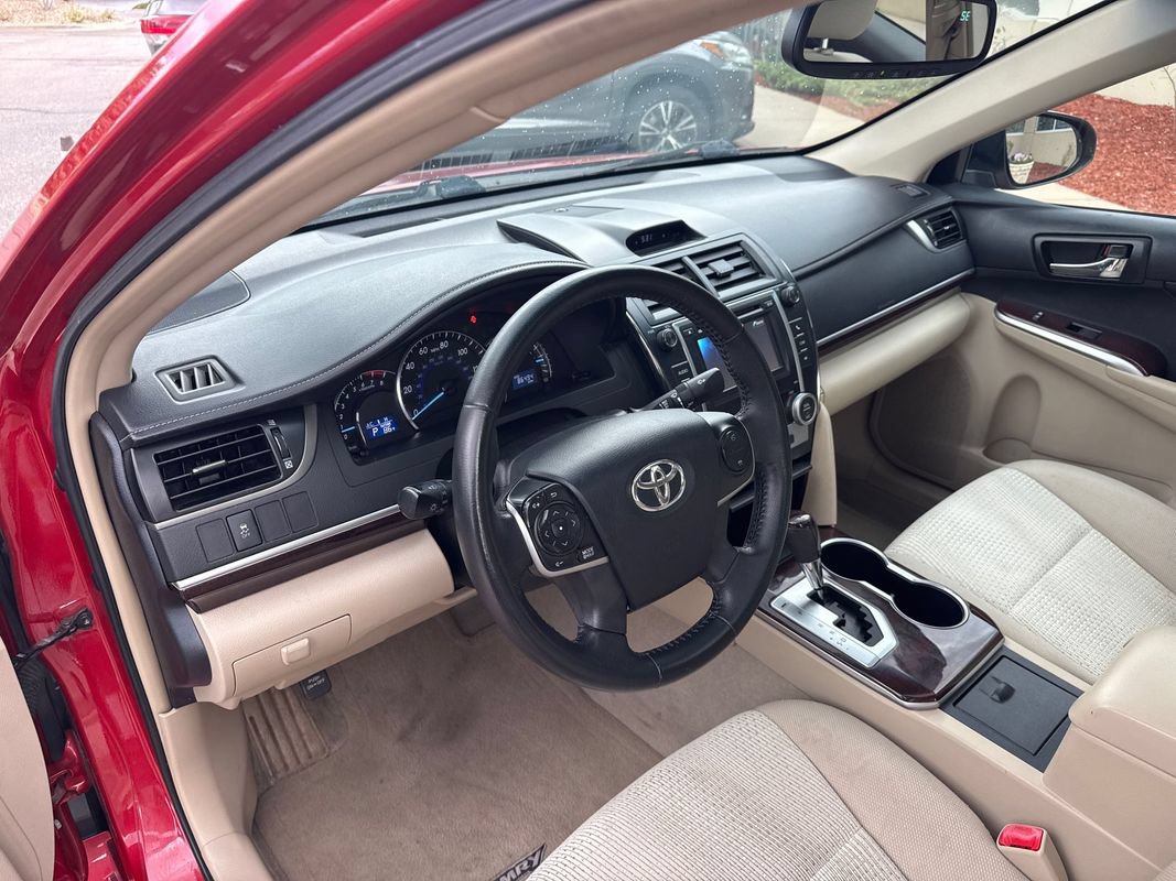 Used 2013 Toyota Camry XLE FWD image 26