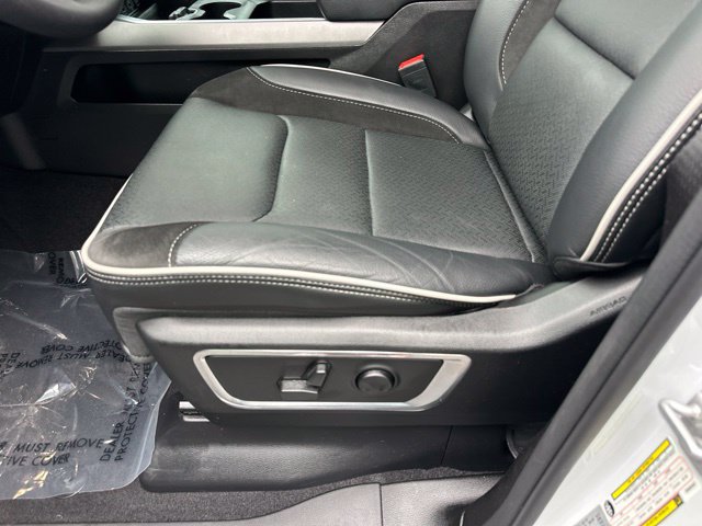 Used 2025 RAM 1500 Laramie w/ Night Edition AWD/4WD image 28