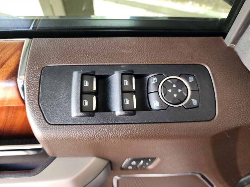 Used 2019 Ford F150 King Ranch w/ Equipment Group 601A Luxury AWD/4WD image 23