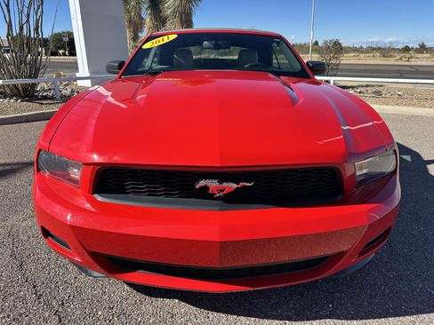 Used 2011 Ford Mustang Premium w/ Comfort Pkg image 9