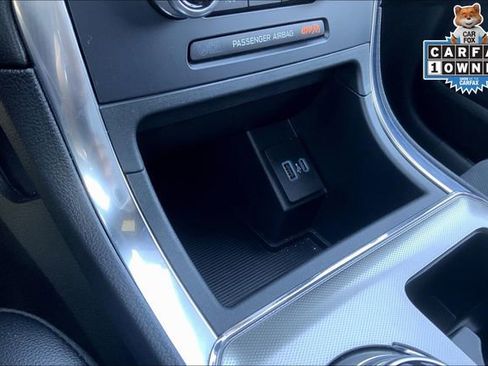 Used 2022 Ford Edge ST image 32