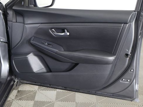 Used 2023 Nissan Sentra SV image 21