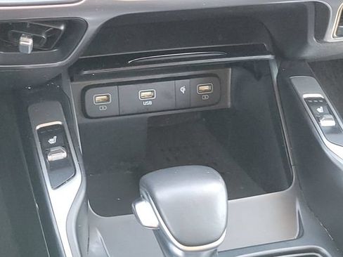 Certified 2023 Kia Sorento S AWD/4WD image 16