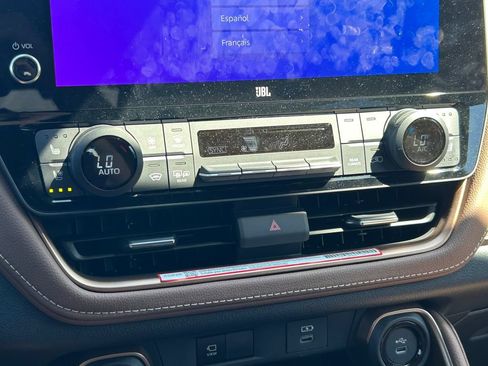 Used 2025 Toyota Grand Highlander AWD Hybrid image 39