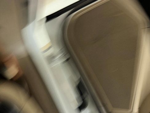 Used 2015 Mercedes-Benz GL 320 GL 350 BlueTEC AWD 4MATIC 4dr image 47