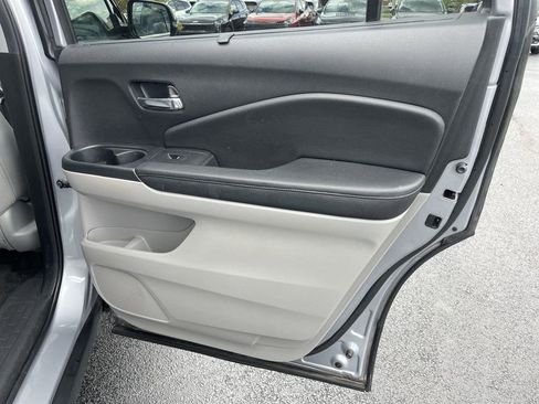 Used 2016 Honda Pilot Touring image 24