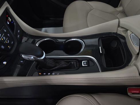 Used 2017 Buick Envision Essence image 22