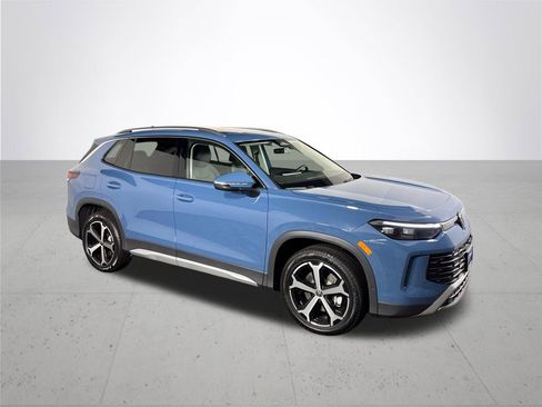 New 2026 Volkswagen Tiguan SE image 4