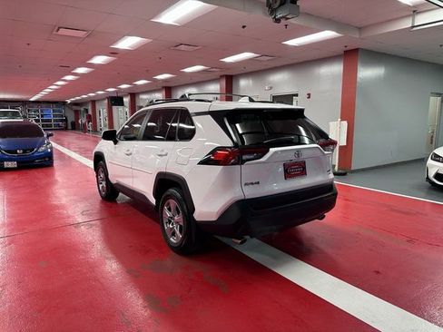 Certified 2025 Toyota RAV4 XLE w/ Convenience Package image 5