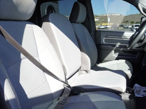 Used 2023 RAM 2500 Big Horn w/ Level 1 Equipment Group image 24